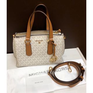 マイケルコース(Michael Kors)の◇ マイケルコース  ショルダーバッグ  バニラ　サッチェル  ◇(ショルダーバッグ)