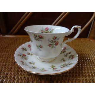 ロイヤルアルバート(ROYAL ALBERT)のロイヤルアルバート ウインサム カップ&ソーサー(グラス/カップ)