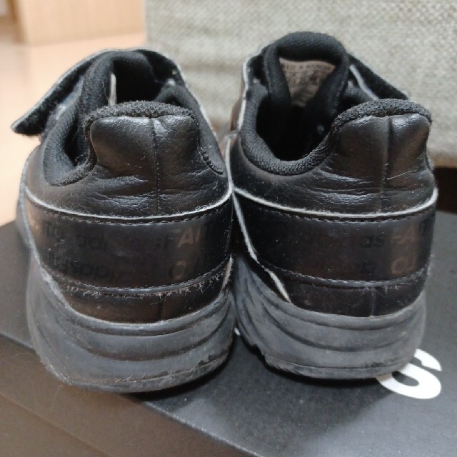 adidas(アディダス)のadidas　アディダススニーカー　19㎝ キッズ/ベビー/マタニティのキッズ靴/シューズ(15cm~)(スニーカー)の商品写真