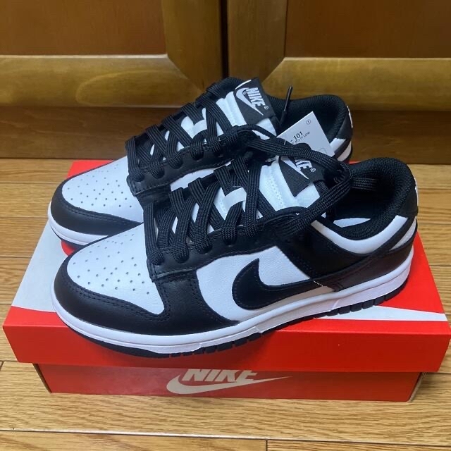 レディースNIKE ダンクロー　レトロ　22.5㎝　パンダダンクNIKE