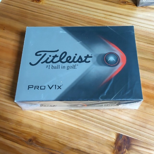 Titleist(タイトリスト)の【新品未使用】タイトリスト Titleist  Pro V1X ゴルフボール スポーツ/アウトドアのゴルフ(その他)の商品写真