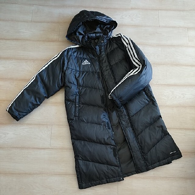 adidas(アディダス)の【キッズ150～160】アディダス  ダウンベンチコート キッズ/ベビー/マタニティのキッズ服男の子用(90cm~)(コート)の商品写真