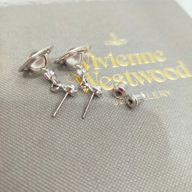 Vivienne Westwood(ヴィヴィアンウエストウッド)のヴィヴィアンウエストウッド　オーブピアス メンズのアクセサリー(ピアス(両耳用))の商品写真