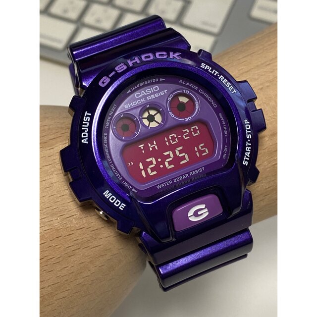 G-SHOCK DW6900クレージーカラー(生産終了モデル)