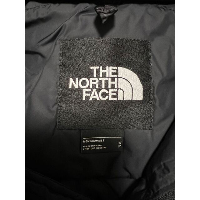 THE NORTH FACE(ザノースフェイス)の【新品】ザ ノースフェイス ヌプシ 1996 ダウン 700 紺×黒 S メンズのジャケット/アウター(ダウンジャケット)の商品写真