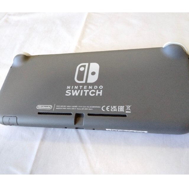 NintendoSwitch lite グレー 美品 ゲームソフト/ゲーム機本体 NintendoSwitch lite グレー 美品 ゲームソフト/ゲーム機本体
