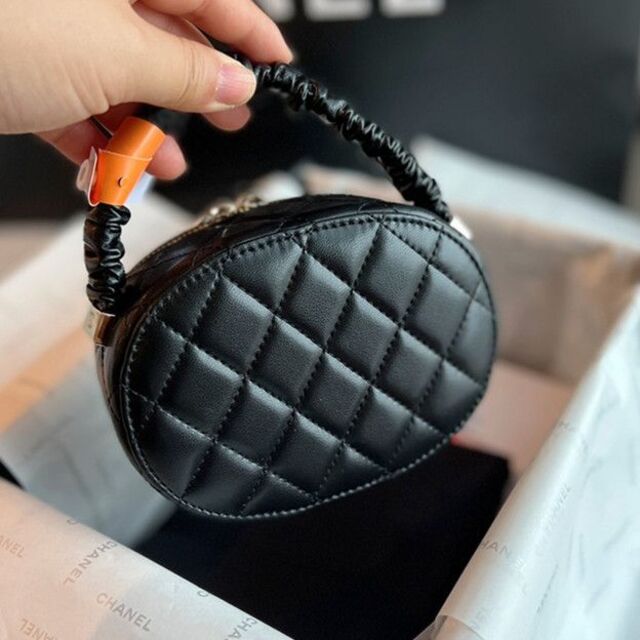 ☆優秀な☆ CHANEL シャネル ショルダーバッグ スモール 商品の状態