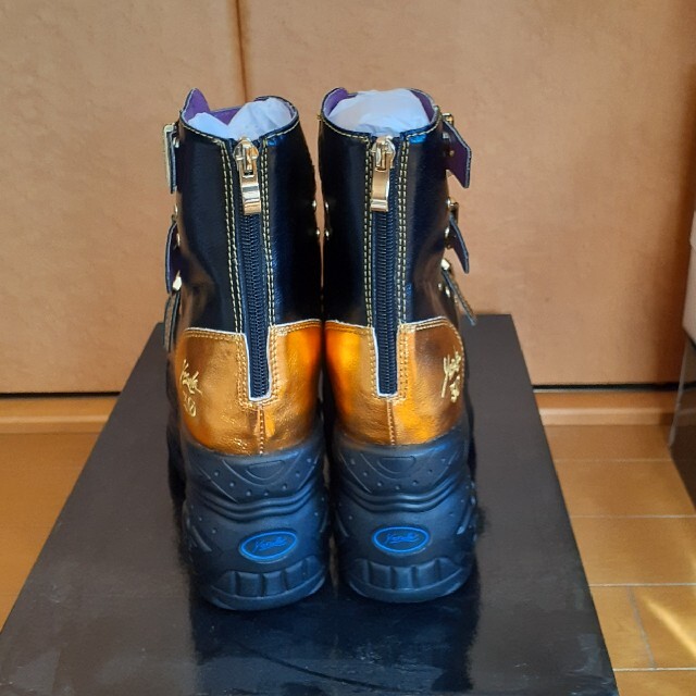 YOSUKE(ヨースケ)の送料無料(新品)ヨースケの30周年限定品ブーツサンダル レディースの靴/シューズ(ブーツ)の商品写真
