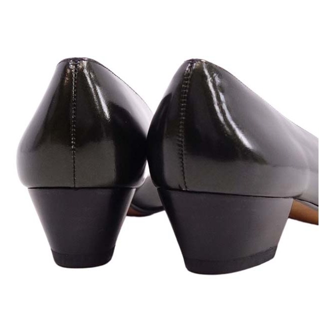 サルヴァトーレ フェラガモ パンプス ヴァラ パテントレザー シューズ 靴 レディース 7.5C(25cm相当) ダークカーキ