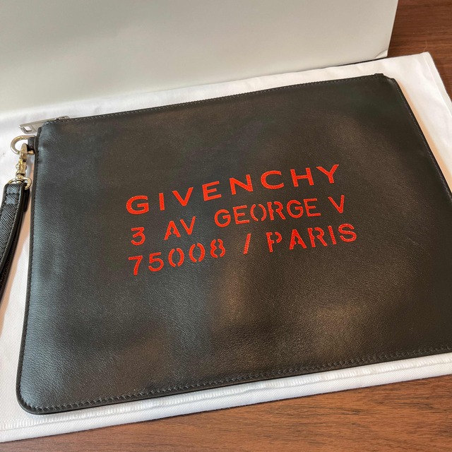 GIVENCHY クラッチバッグ 美品 男女兼用バッグ