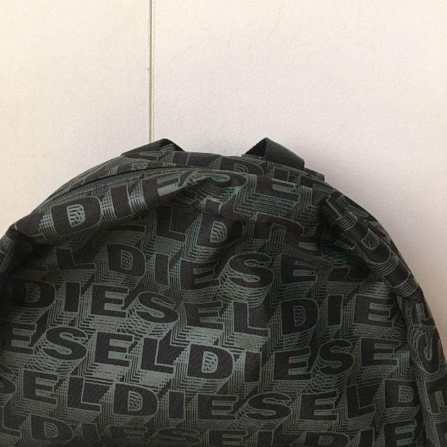 【美品】DIESEL ディーゼル 総柄ロゴバックパック