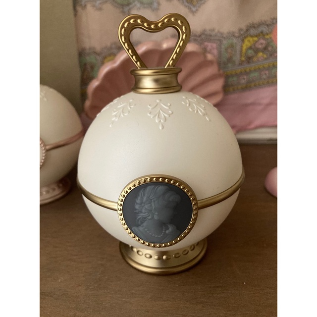 未使用 リミテッド フェイスパウダーポット LADUREE