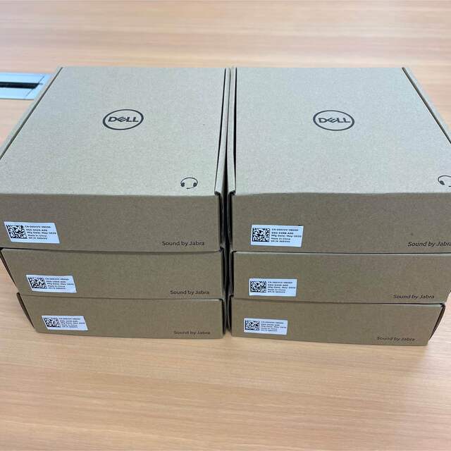 DELL(デル)のDELL ヘッドセット Skype for business 6個セット スマホ/家電/カメラのオーディオ機器(ヘッドフォン/イヤフォン)の商品写真