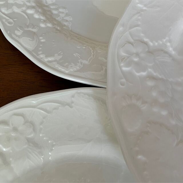 WEDGWOOD - 【美品】ウェッジウッド☆ストロベリー&バイン☆ディナー 売りお得セール 【美品】ウェッジウッド★ストロベリー&バイン★ディナー皿 5枚 食器