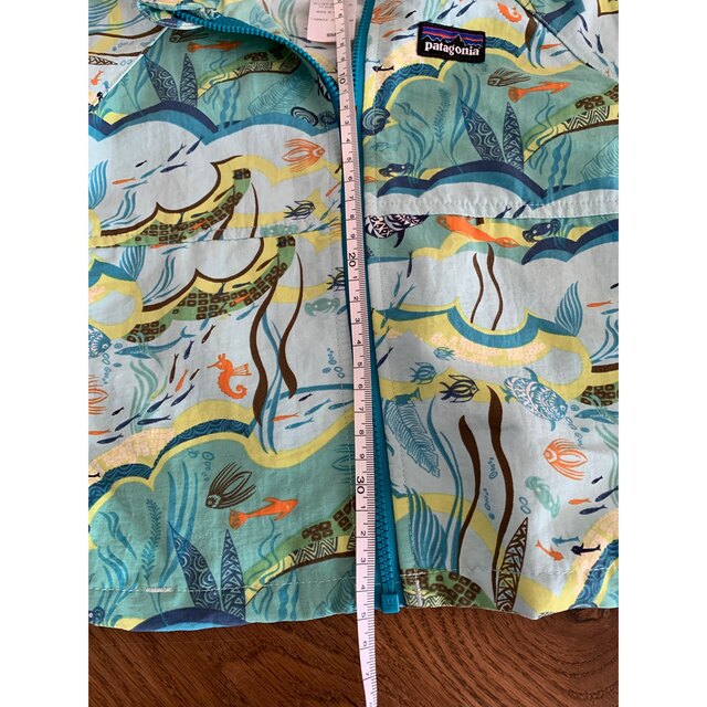 patagonia(パタゴニア)のpatagonia　マンウンテンパーカー　18M（80cm） キッズ/ベビー/マタニティのベビー服(~85cm)(ジャケット/コート)の商品写真