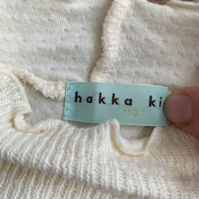 hakka kids(ハッカキッズ)の薄手ニット オフホワイト  110cm  ⭐︎hakka kids⭐︎ キッズ/ベビー/マタニティのキッズ服女の子用(90cm~)(ニット)の商品写真