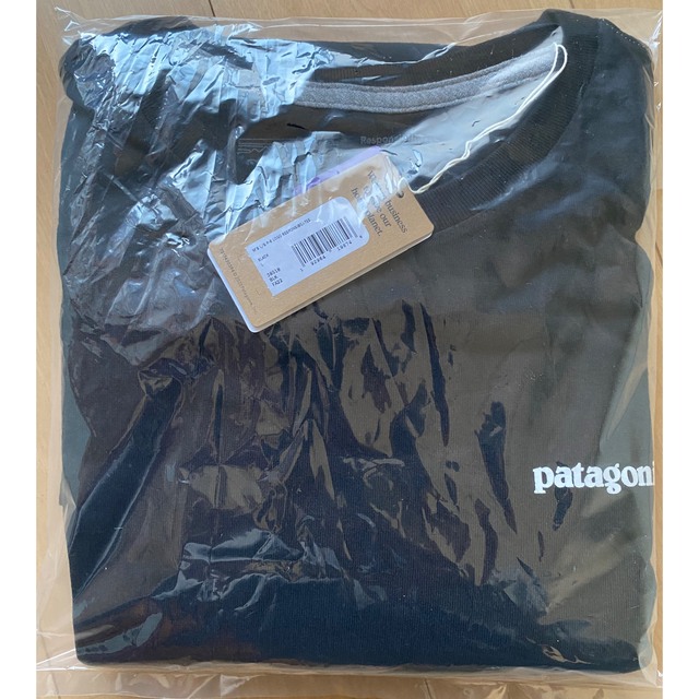 patagonia(パタゴニア)のパタゴニア P-6 レスポンシビリティー ロンT 新品  L ブラック FA22 メンズのトップス(Tシャツ/カットソー(七分/長袖))の商品写真