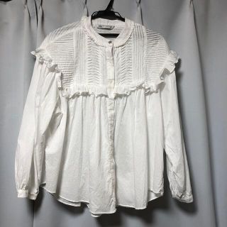 ザラ(ZARA)のZARA フリル白ブラウス　MLサイズ(シャツ/ブラウス(長袖/七分))