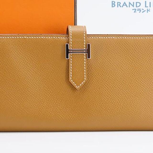 ラウンド Hermes 未使用エルメスベアンスフレ二つ折り長財布マチ有り