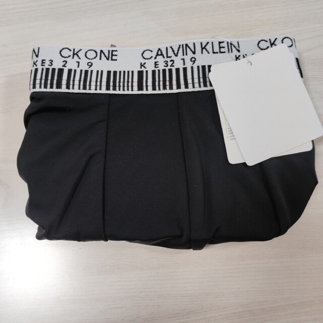 Calvin Klein(カルバンクライン)のCALVIN KLEIN ボクサーパンツ NB2647 M メンズのアンダーウェア(ボクサーパンツ)の商品写真