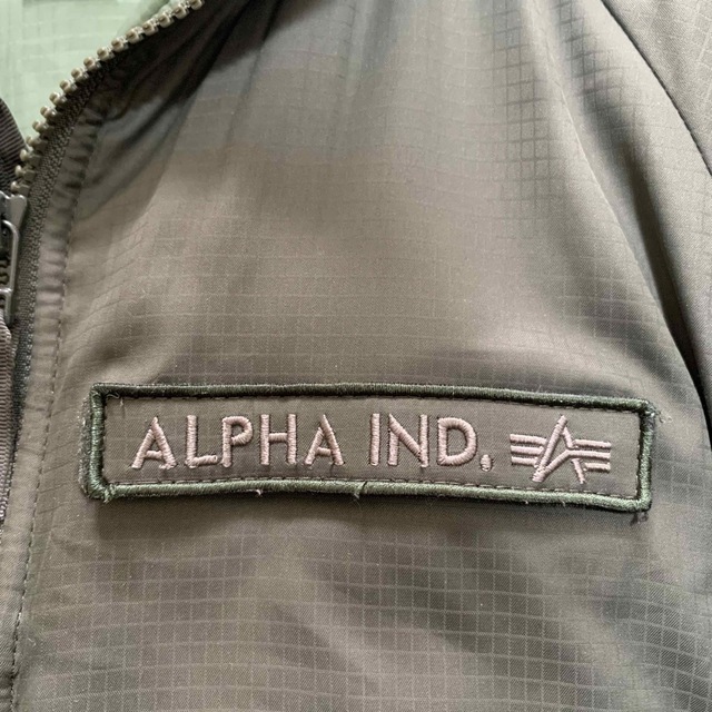 ALPHA INDUSTRIES(アルファインダストリーズ)のアルファインダストリーズ コールドパーカー ミリタリージャケット カーキ S メンズのジャケット/アウター(ダウンジャケット)の商品写真