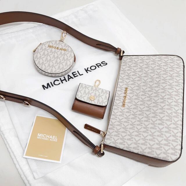 日本未発売MICHAEL KORS モノグラム セット トラベル マルチポーチ