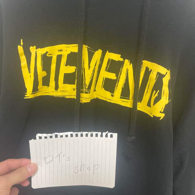 VETEMENTS パーカー　希少