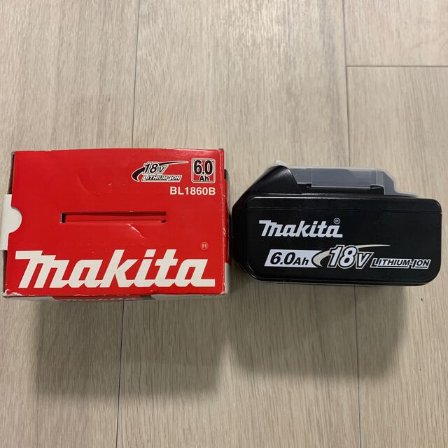 Makita(マキタ)の専用☆マキタ makita 純正品 バッテリー 18v スマホ/家電/カメラのスマートフォン/携帯電話(バッテリー/充電器)の商品写真