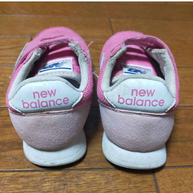 New Balance(ニューバランス)のニューバランス　スニーカー　17cm キッズ/ベビー/マタニティのキッズ靴/シューズ(15cm~)(スニーカー)の商品写真