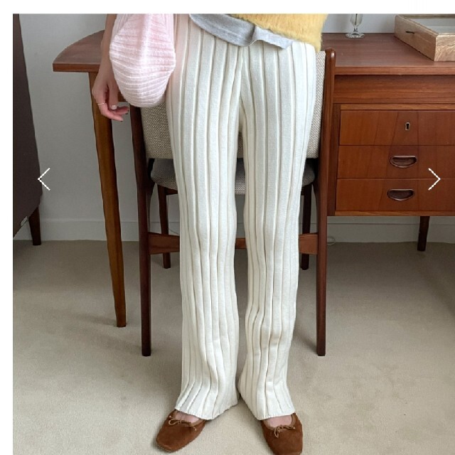 Lochie(ロキエ)の未使用 samoyed Relaxing Rib Knit Pants レディースのパンツ(その他)の商品写真