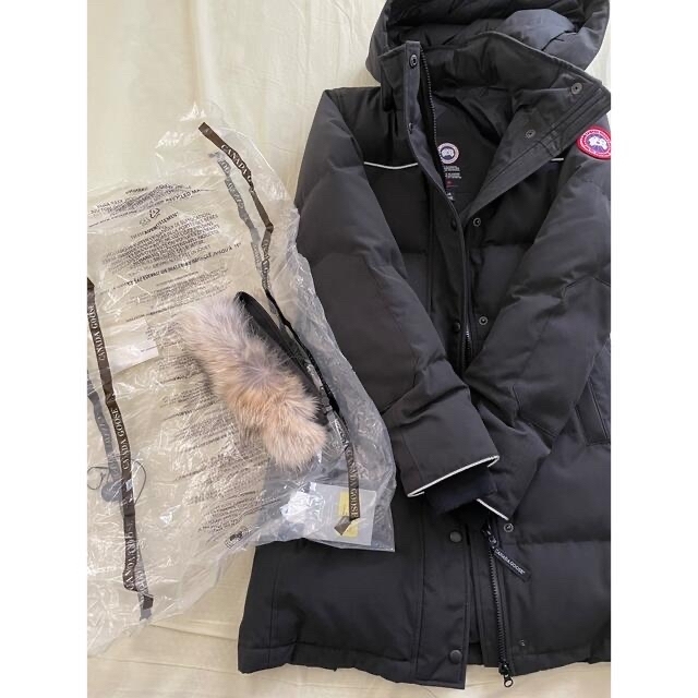 CANADA GOOSE(カナダグース)の（美品）カナダグース  ブラック　キッズLサイズ　 レディースのジャケット/アウター(ダウンジャケット)の商品写真