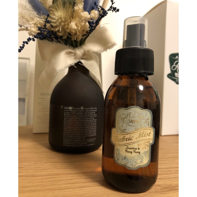 SABON(サボン)のSABON ファブリックミスト　ジャスミン&イランイラン コスメ/美容のリラクゼーション(アロマグッズ)の商品写真