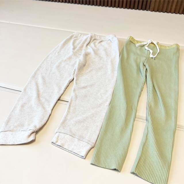 韓国子供服　ナチュラル　新品　2点セット　スパッツ　ズボン　 キッズ/ベビー/マタニティのキッズ服男の子用(90cm~)(パンツ/スパッツ)の商品写真