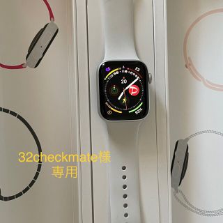 アップル(Apple)のApple Watch series 4 GPS アルミケース(腕時計(デジタル))