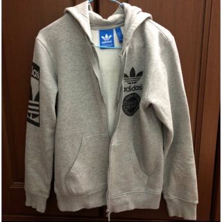 アディダス(adidas)のadidas パーカー(パーカー)