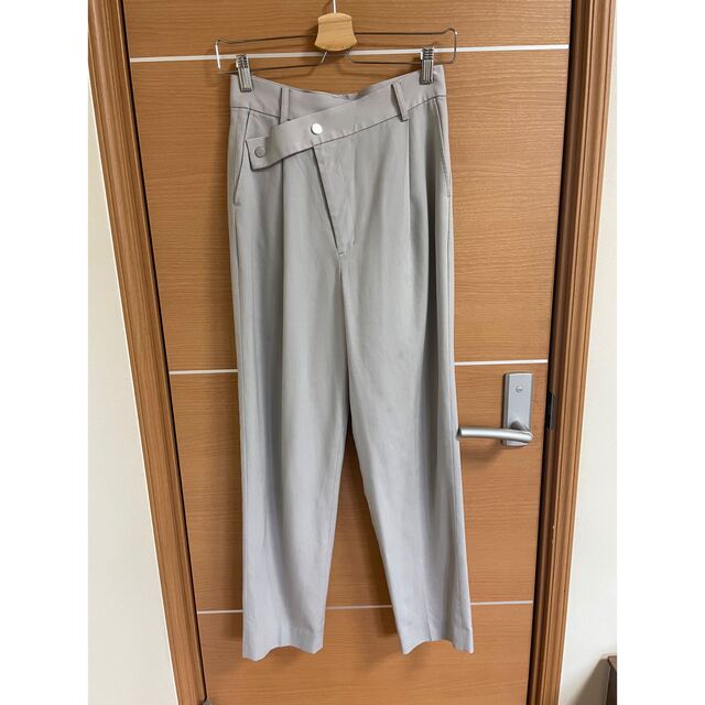 LE CIEL BLEU(ルシェルブルー)のルシェルブルー　Asymmetric Front Pants 34 レディースのパンツ(カジュアルパンツ)の商品写真