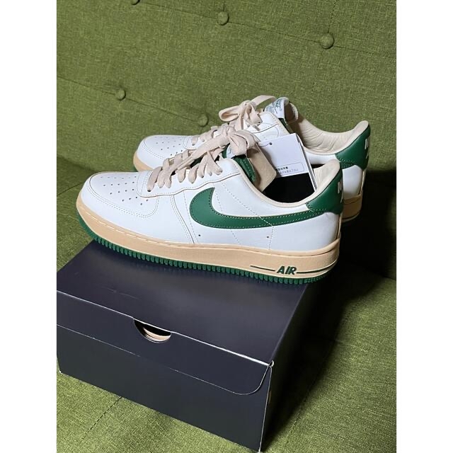 NIKE(ナイキ)のNike WMNS Air Force 1 Green and Muslin レディースの靴/シューズ(スニーカー)の商品写真