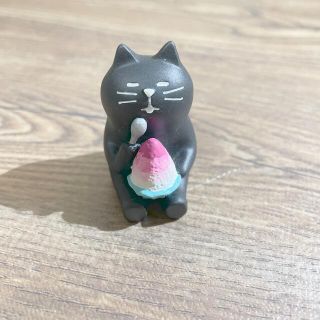 デコレ　コンコンブル 黒猫　かき氷