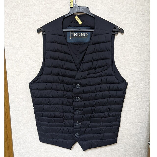 HERNO　メンズ　ジレ