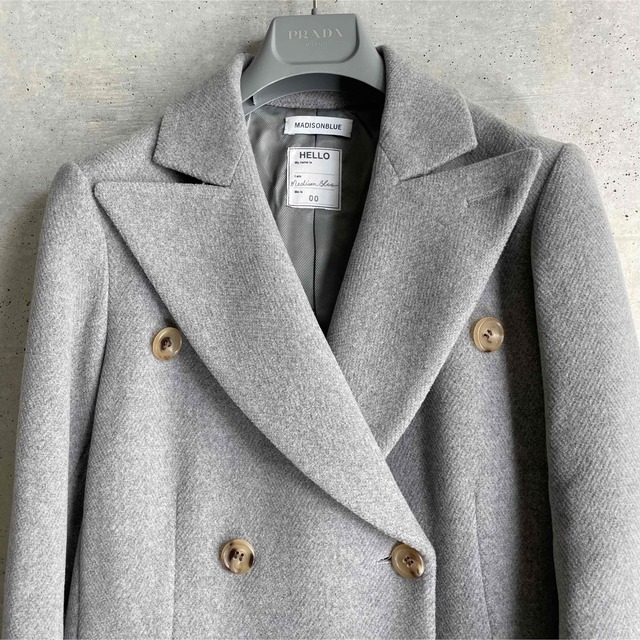 MADISONBLUE(マディソンブルー)の美品 マディソンブルー WOOL SEMI CHESTER COAT グレー レディースのジャケット/アウター(チェスターコート)の商品写真