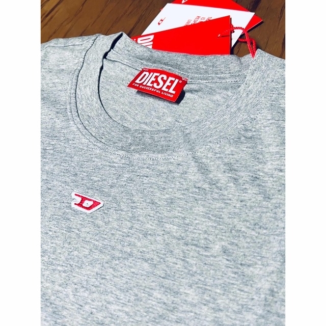 DIESEL(ディーゼル)のDIESEL  新品未使用　Mサイズ　Tシャツ　カットソー　長袖　ディーゼル メンズのトップス(Tシャツ/カットソー(七分/長袖))の商品写真