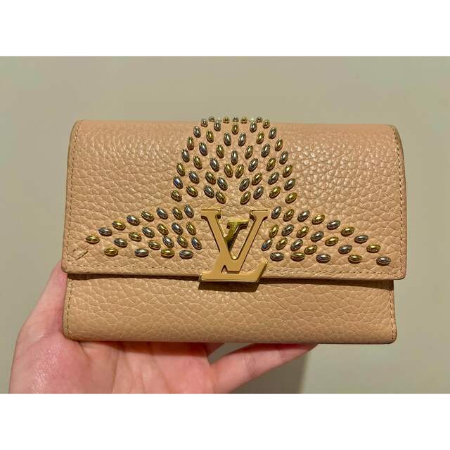 LOUIS VUITTON スタッズウォレット