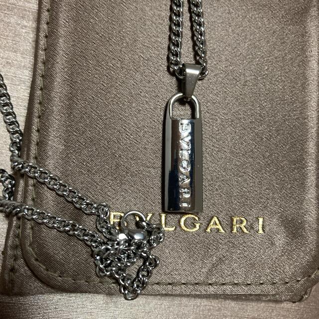 ブルガリ　BVLGARI　　チャーム　ペンダント　年末に是非　　　ネックレス付き