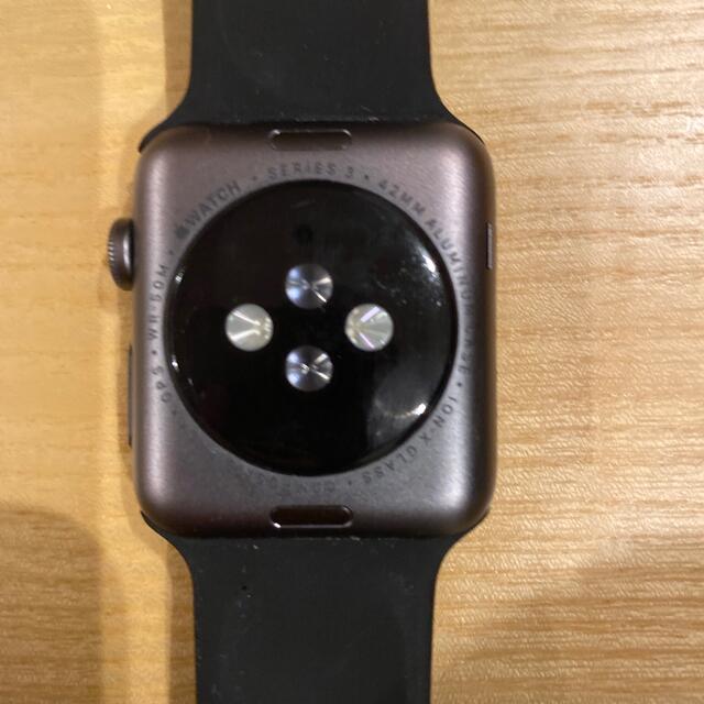 Apple Watch(アップルウォッチ)のペコ18様2022年購入　アップルウォッチseries3 42ミリ メンズの時計(腕時計(デジタル))の商品写真