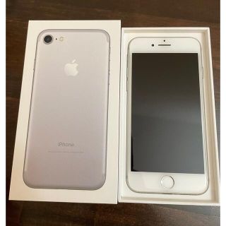 アップル(Apple)のiPhone7 32gb(スマートフォン本体)