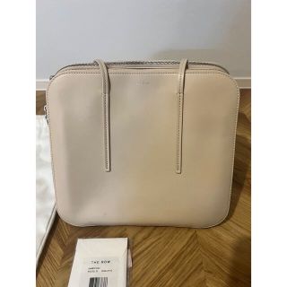 アパルトモンドゥーズィエムクラス(L'Appartement DEUXIEME CLASSE)のザ・ロウ　THE ROW SIAMISE BAG シアミセバッグ　vanilla(トートバッグ)