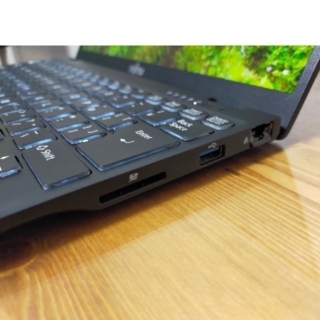 富士通(フジツウ)のFujitsu UH90/E3 FMVU90E3BN スマホ/家電/カメラのPC/タブレット(ノートPC)の商品写真