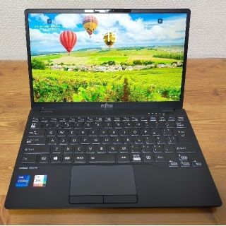 フジツウ(富士通)のFujitsu UH90/E3 FMVU90E3BN(ノートPC)