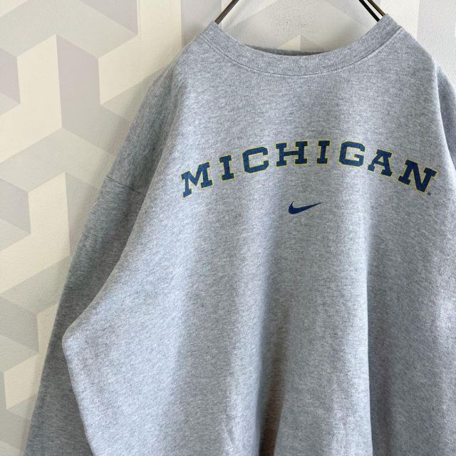 【90sヴィンテージナイキ】XLカレッジロゴ肉厚 スウェットトレーナーnike