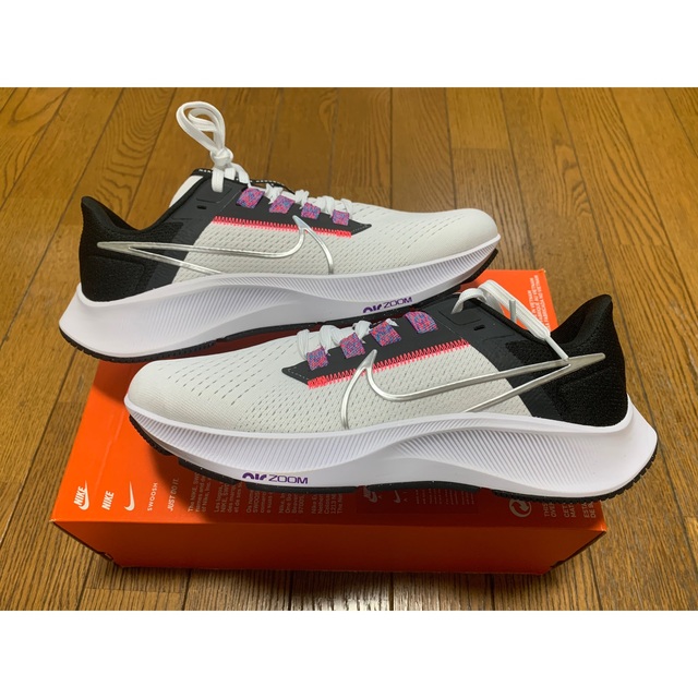 NIKE(ナイキ)のナイキ ウィメンズ エア ズーム ペガサス 38 ZOOM PEGASUS レディースの靴/シューズ(スニーカー)の商品写真